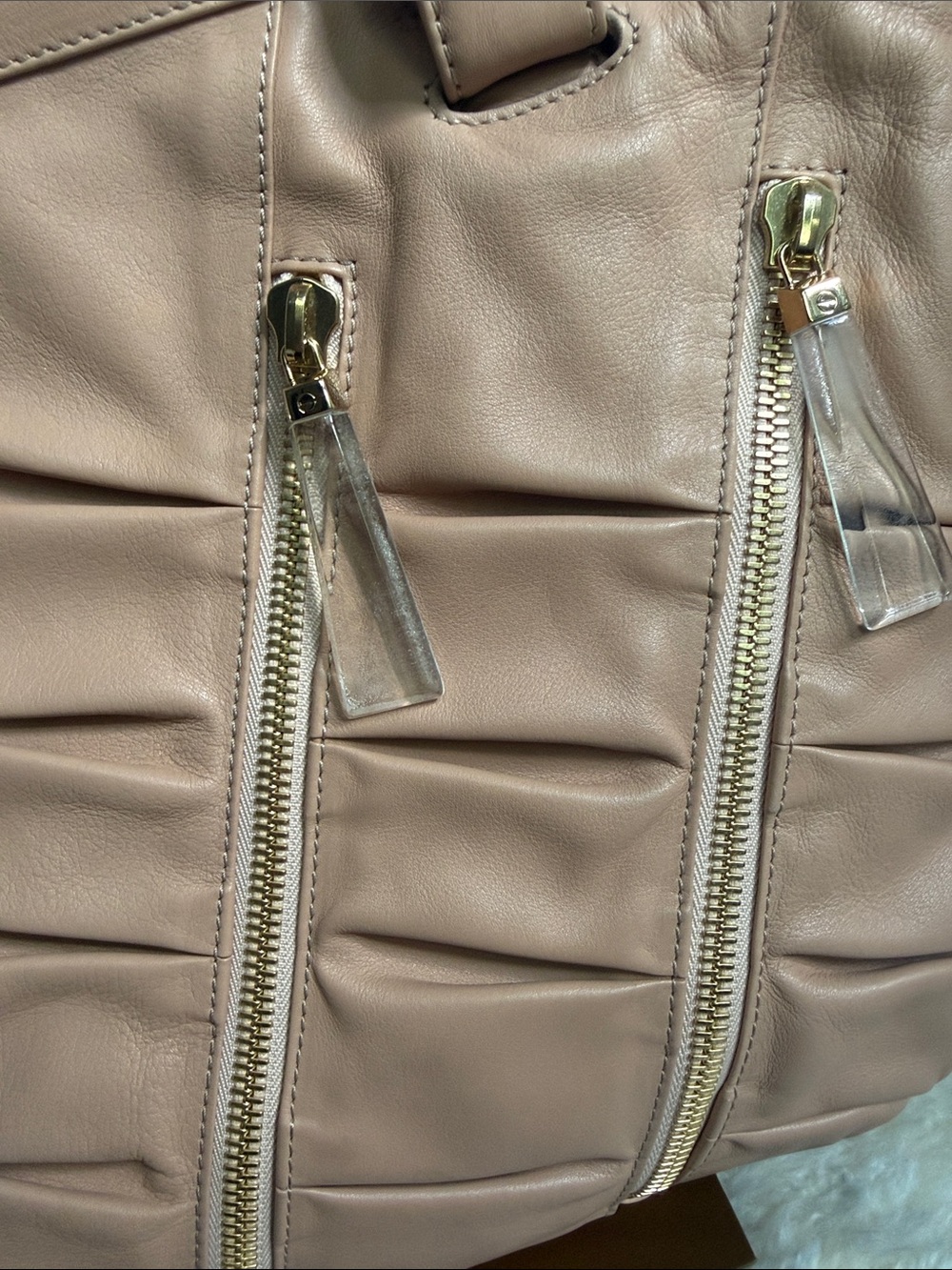 Christian Louboutin Taupe Quilted Tote Bag with Gold Zippers - Picture 3 of 8